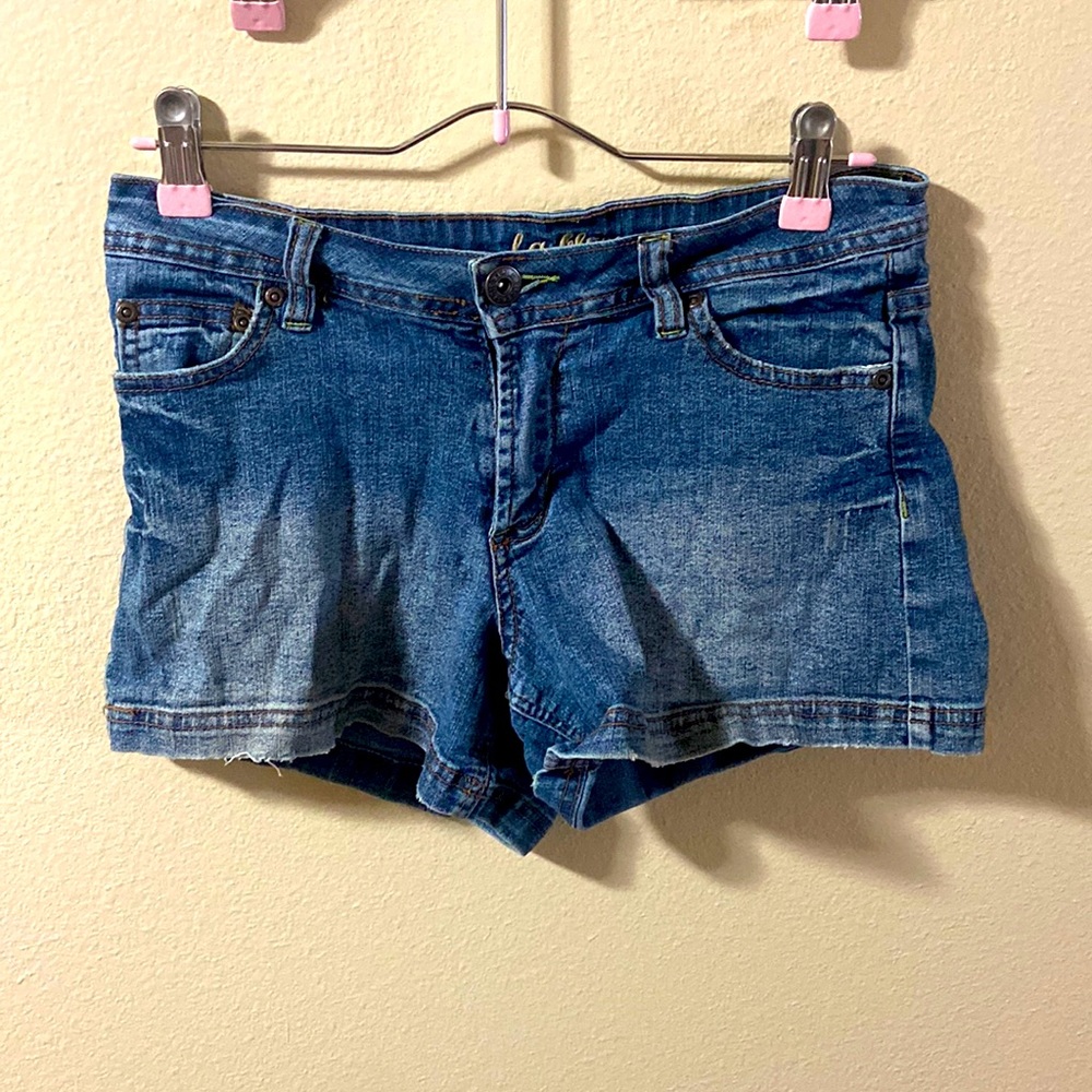 La blues size 4 jeans shorts